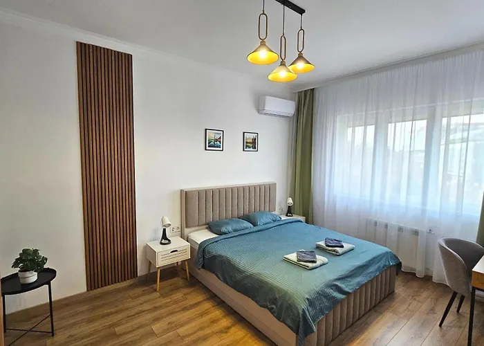 Stylish 2-bedroom In Center - 5m Walk To Metro Station Serdika, Statue -- 1 Fullbath & 1washroom Lejlighed