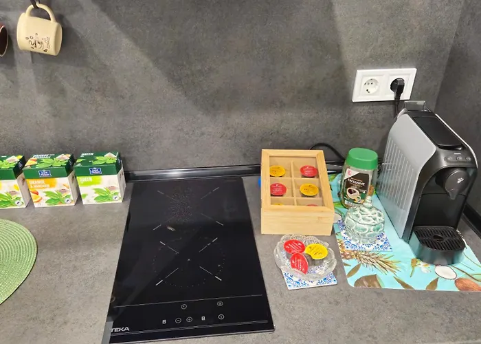 Stylish 2-bedroom In Center - 5m Walk To Metro Station Serdika, Statue -- 1 Fullbath & 1washroom